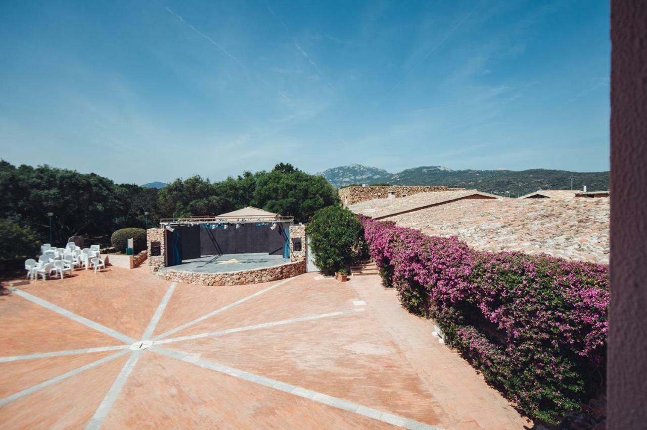 Residence Hotel Nuraghe Porto Rotondo Eksteriør billede